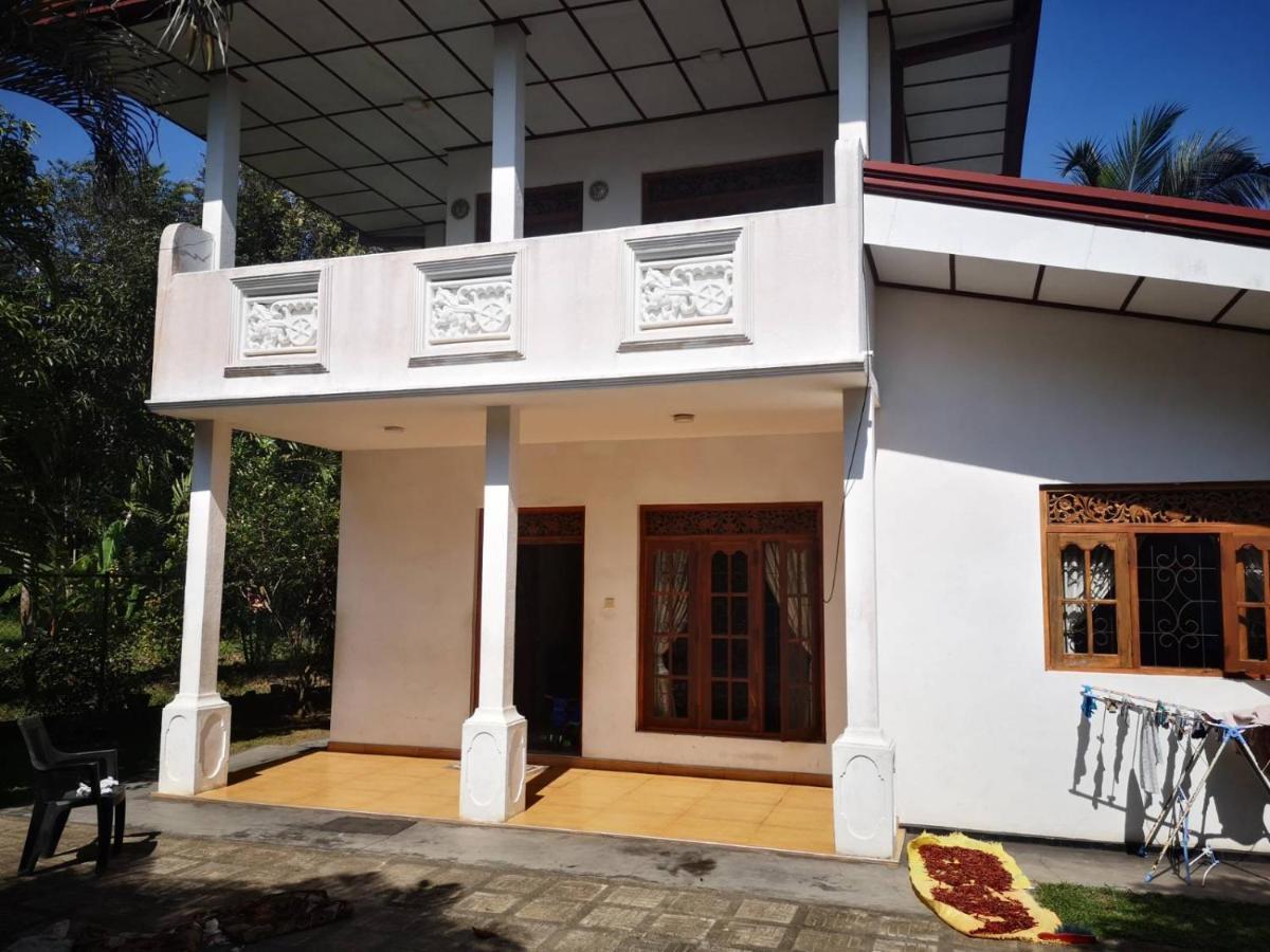 Sithu Guesthouse Bentota Exteriér fotografie